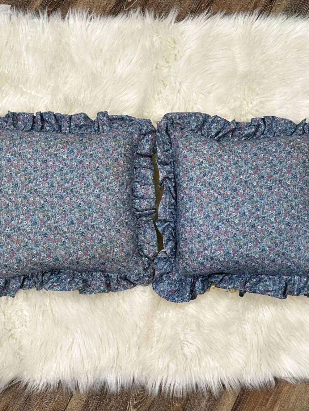 VTG Grannycore Handmade Quilted Tulip Pillows Ruffled Country Cottagecore Farm